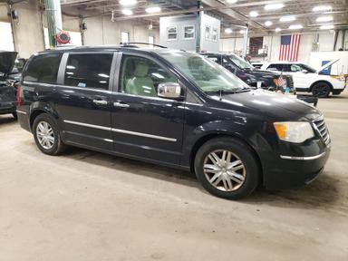 Vue de 2010 CHRYSLER TOWN &amp; COUNTRY LIMITED, angle 4