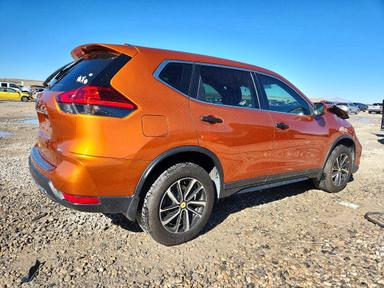 Vista de 2017 NISSAN ROGUE S, ángulo 3