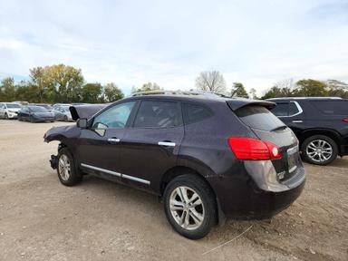 Vue de 2013 NISSAN ROGUE S, angle 2