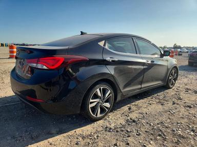 منظر 2014 HYUNDAI ELANTRA SE، زاوية 3