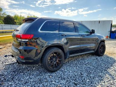 منظر 2014 JEEP GRAND CHEROKEE SRT-8، زاوية 3