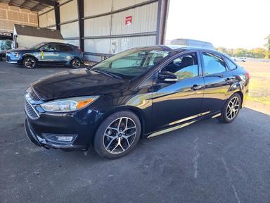 Vedere 2015 FORD FOCUS SE, unghi 1