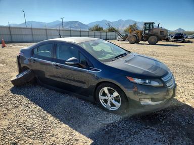 Vue de 2013 CHEVROLET VOLT, angle 4