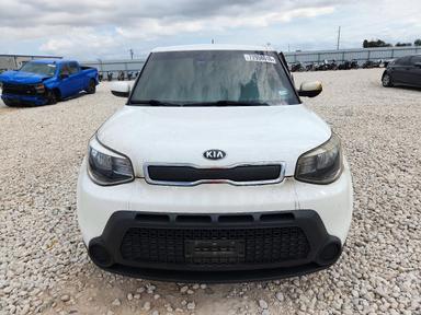 Vue de 2016 KIA SOUL BASE, angle 5