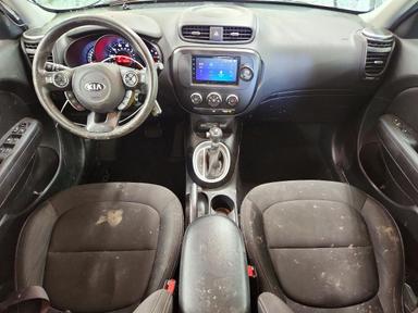 Vista de 2016 KIA SOUL BASE, ángulo 8