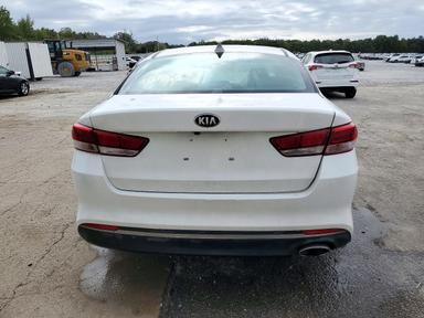 Vista de 2020 KIA OPTIMA LX, ángulo 6