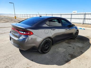 منظر 2015 DODGE DART SXT، زاوية 3