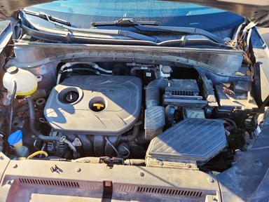 2016 HYUNDAI TUCSON SE view, angle 12