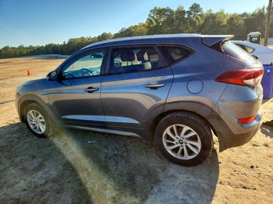 2016 HYUNDAI TUCSON SE view, angle 2