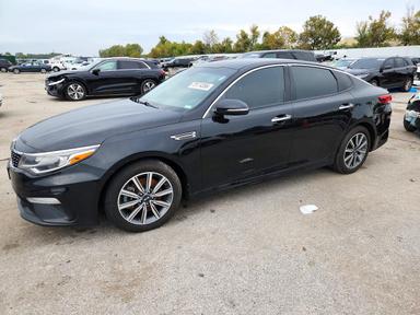Vue de 2019 KIA OPTIMA EX, angle 1