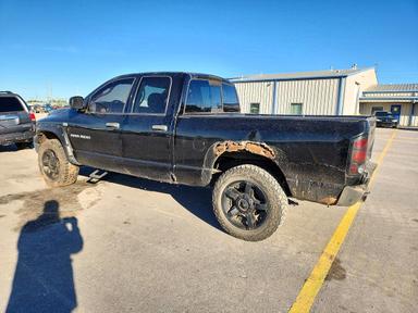 Vue de 2005 DODGE RAM 1500 ST, angle 2