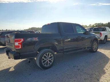 Vista de 2020 FORD F150 SUPERCREW, ángulo 3