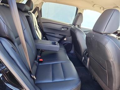 Вид 2026 NISSAN ROGUE SL, угол 10