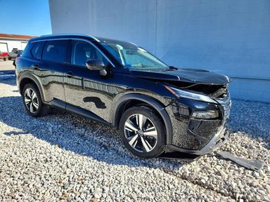 Вид 2026 NISSAN ROGUE SL, угол 4