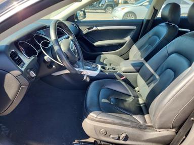 Vue de 2010 AUDI A5 PREMIUM PLUS, angle 7