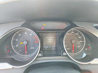 Vue de 2010 AUDI A5 PREMIUM PLUS, angle 9