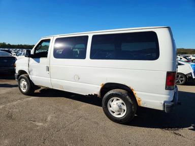 منظر 2008 FORD ECONOLINE E250 VAN، زاوية 2