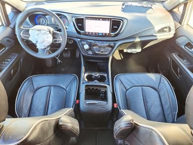 Vista de 2026 CHRYSLER PACIFICA LIMITED, ángulo 8