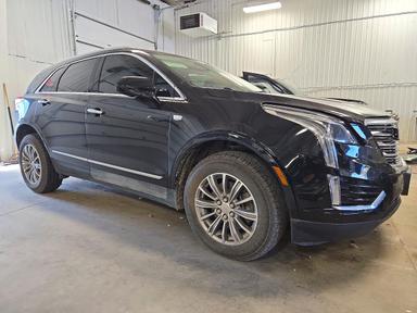 منظر 2017 CADILLAC XT5 LUXURY، زاوية 4