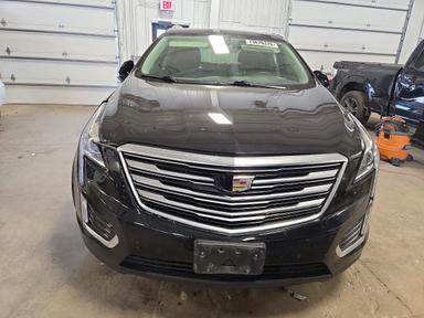 منظر 2017 CADILLAC XT5 LUXURY، زاوية 5