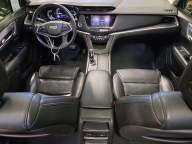 منظر 2017 CADILLAC XT5 LUXURY، زاوية 8