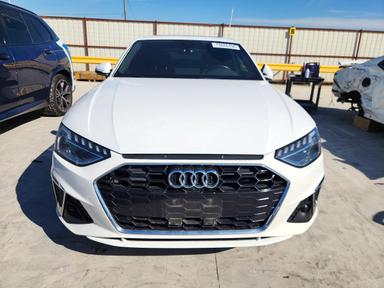 Vue de 2024 AUDI A4 PREMIUM PLUS 45, angle 5