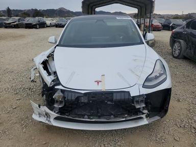 Vista de 2019 TESLA MODEL 3, ángulo 5