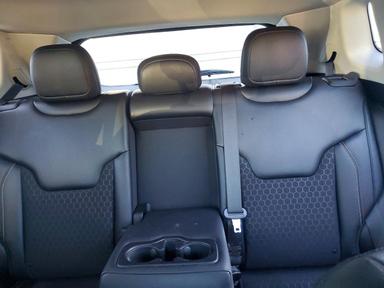 Vista de 2018 JEEP COMPASS LATITUDE, ángulo 10