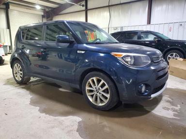 2017 KIA SOUL + view, angle 4