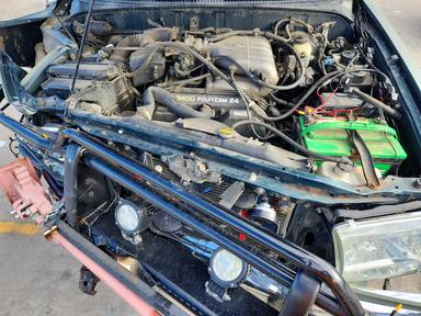 Vedere 1998 TOYOTA 4RUNNER SR5, unghi 12