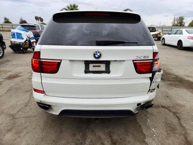 Vue de 2012 BMW X5 XDRIVE50I, angle 6