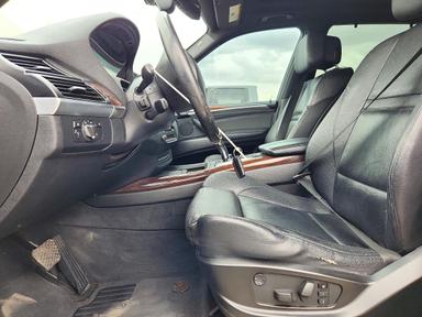 Vue de 2012 BMW X5 XDRIVE50I, angle 7