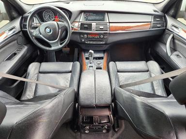 Vue de 2012 BMW X5 XDRIVE50I, angle 8