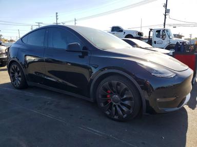Vue de 2022 TESLA MODEL Y, angle 4