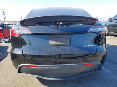 Vue de 2022 TESLA MODEL Y, angle 6