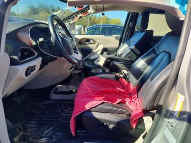 Вид 2017 CHRYSLER PACIFICA TOURING L, угол 7