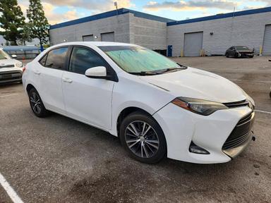 Вид 2017 TOYOTA COROLLA L, угол 4