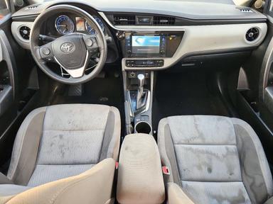 Вид 2017 TOYOTA COROLLA L, угол 8