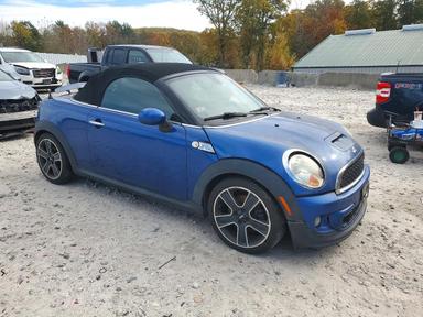 Vue de 2013 MINI COOPER ROADSTER, angle 4