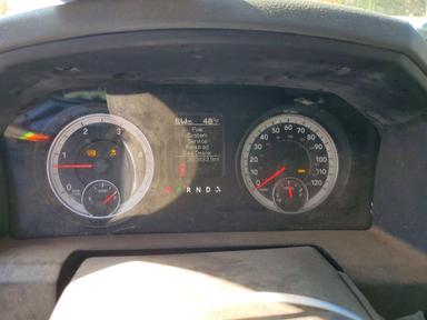 Vue de 2013 RAM 2500 SLT, angle 9