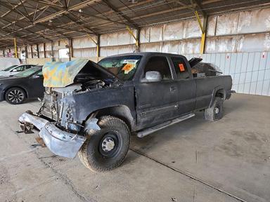 Вид 2002 CHEVROLET SILVERADO K2500 HEAVY DUTY, угол 1