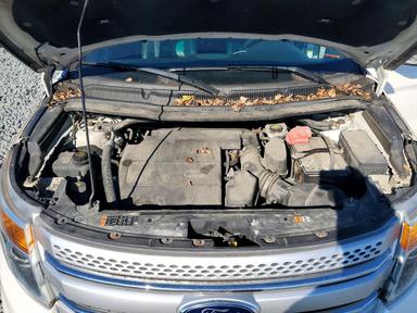 Vista de 2015 FORD EXPLORER XLT, ángulo 12