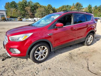 Вид 2018 FORD ESCAPE SE, угол 1