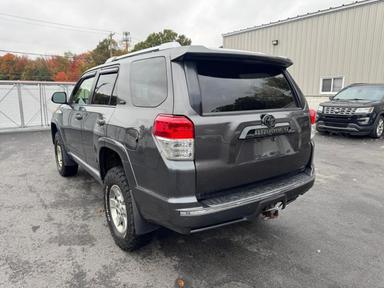 Vista de 2012 TOYOTA 4RUNNER SR5, ángulo 2
