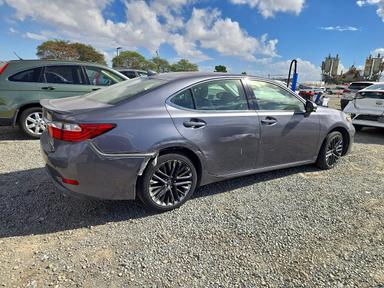 2015 LEXUS ES 350 view, angle 3