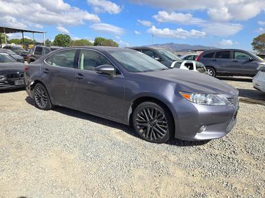 2015 LEXUS ES 350 view, angle 4