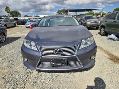 2015 LEXUS ES 350 view, angle 5