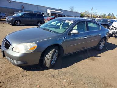 Vue de 2006 BUICK LUCERNE CXL, angle 1