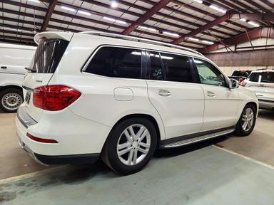 Вид 2013 MERCEDES-BENZ GL 450 4MATIC, угол 3