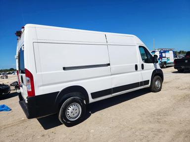 Vue de 2025 RAM PROMASTER 3500 3500 HIGH, angle 3